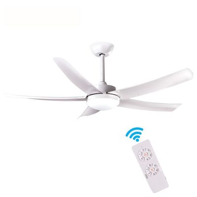 3 farbige amerikanische Deckenventilatoren Dekorativ 52 Zoll Ventilator mit Licht