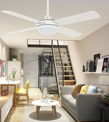 Vier Sperrholzblätter 48 Deckenventilator mit leichtem Gleichstrommotor